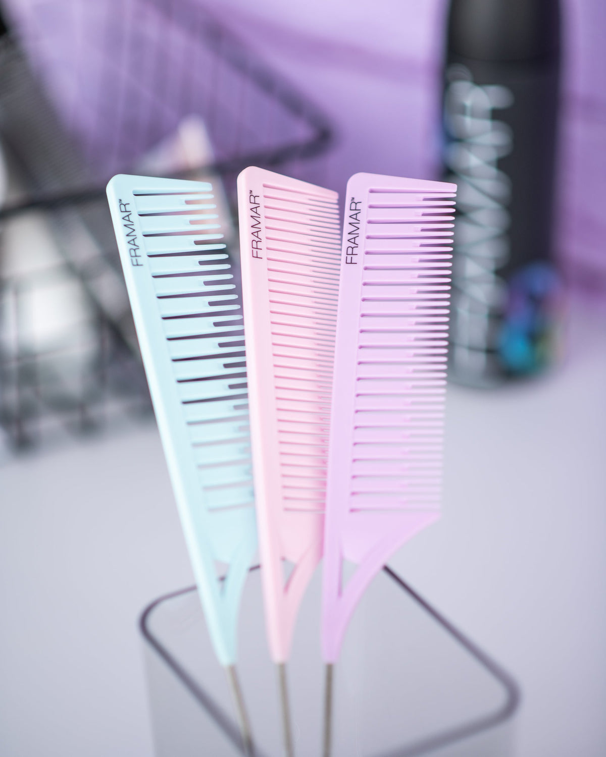 Comb brush, highlighting comb, comb for hair, comb hair brush, comb in hair dye, comb my hair, comb with pick, comb with metal end, comb with handle, highlighting with a comb, highlight brush comb, highlighting comb, framar highlighting comb