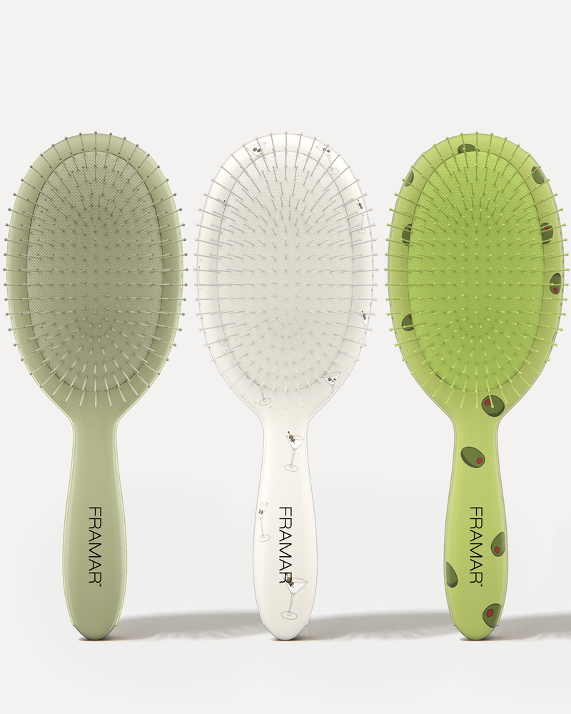 Extra Dirty Detangle Brush 9PC Display