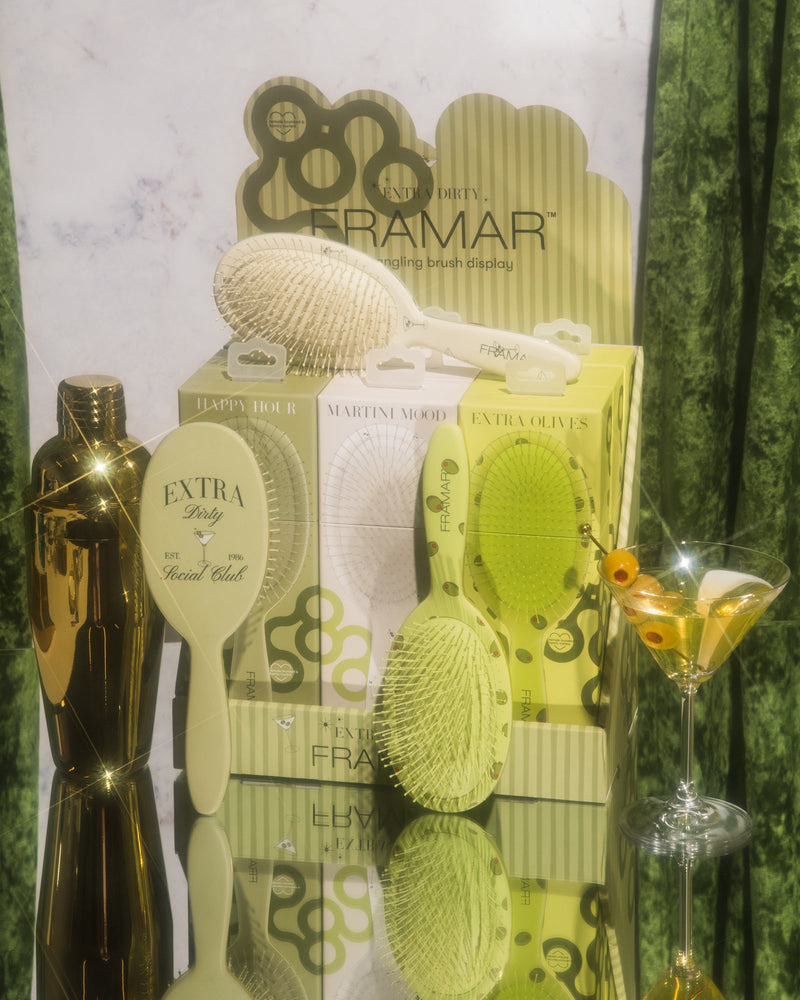 Extra Dirty Detangle Brush 9PC Display